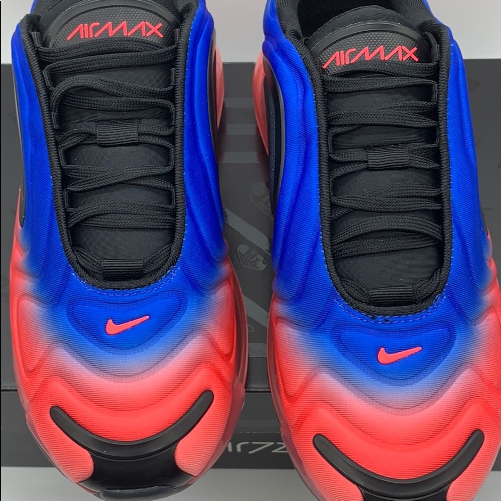 NIKE AIR MAX 720 GS - Picture 7 of 16